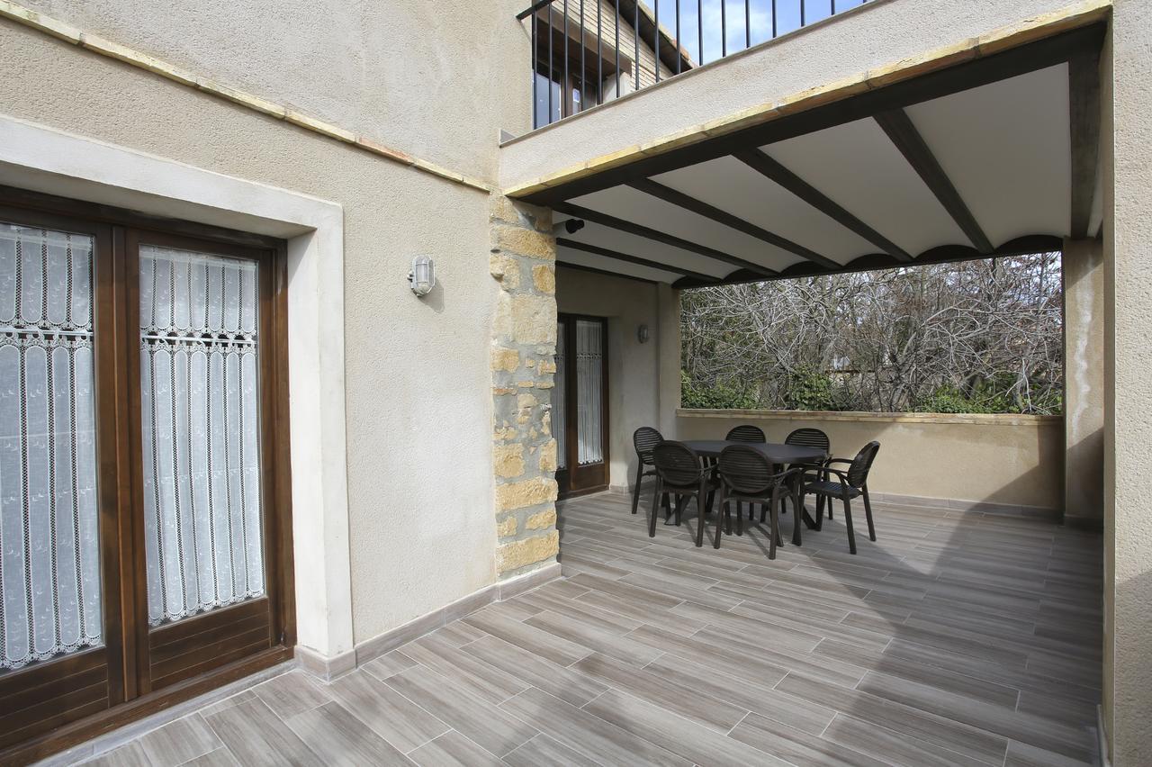 아다후에스카 Casa Sierra De Guara 게스트하우스 외부 사진